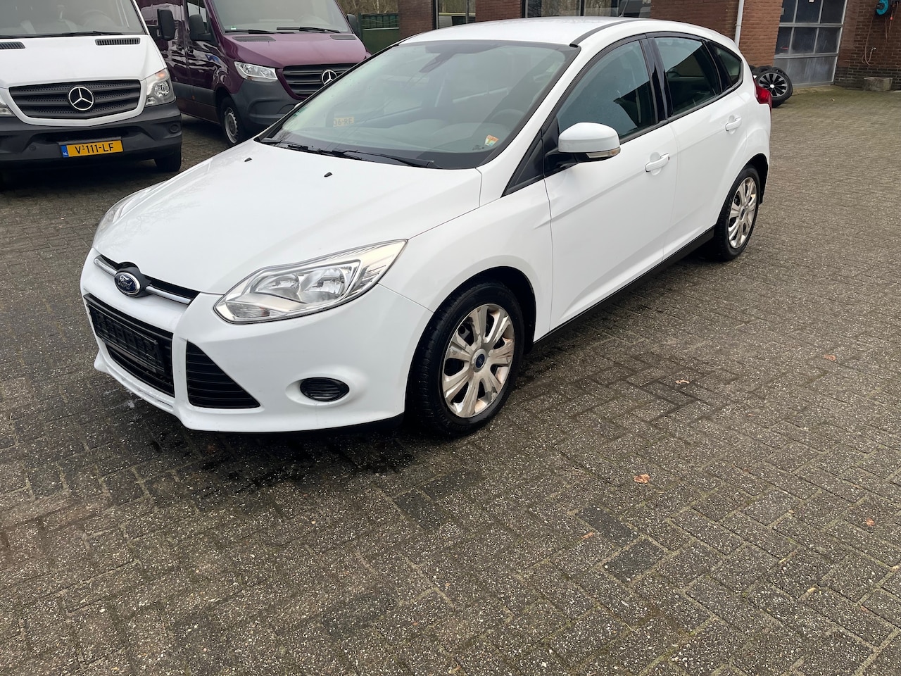 Ford Focus - 1.6 TDCI ECOnetic Lease Trend - AutoWereld.nl