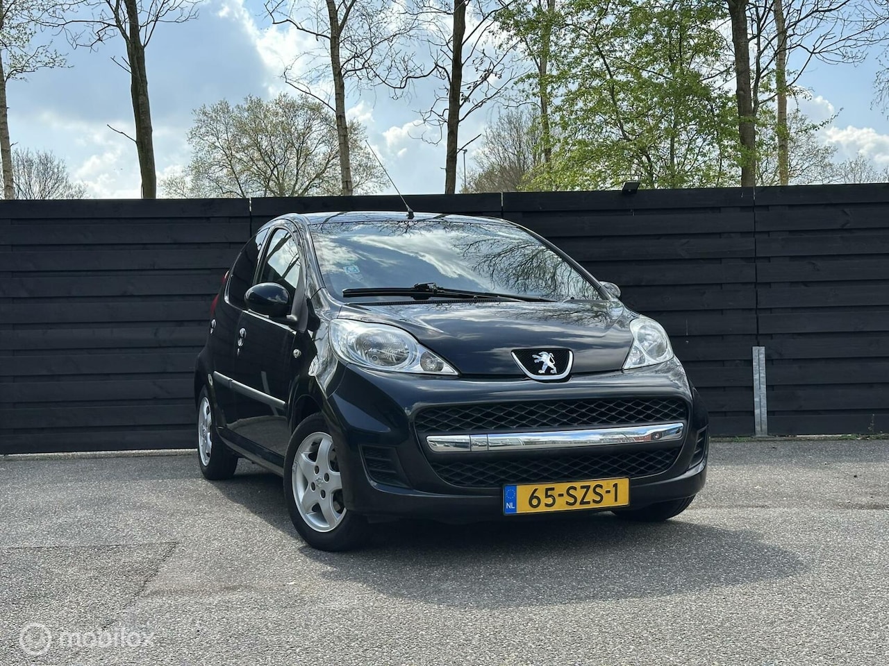 Peugeot 107 - 1.0|Black & Silver| Nieuwe koppeling/Grote beurt - AutoWereld.nl