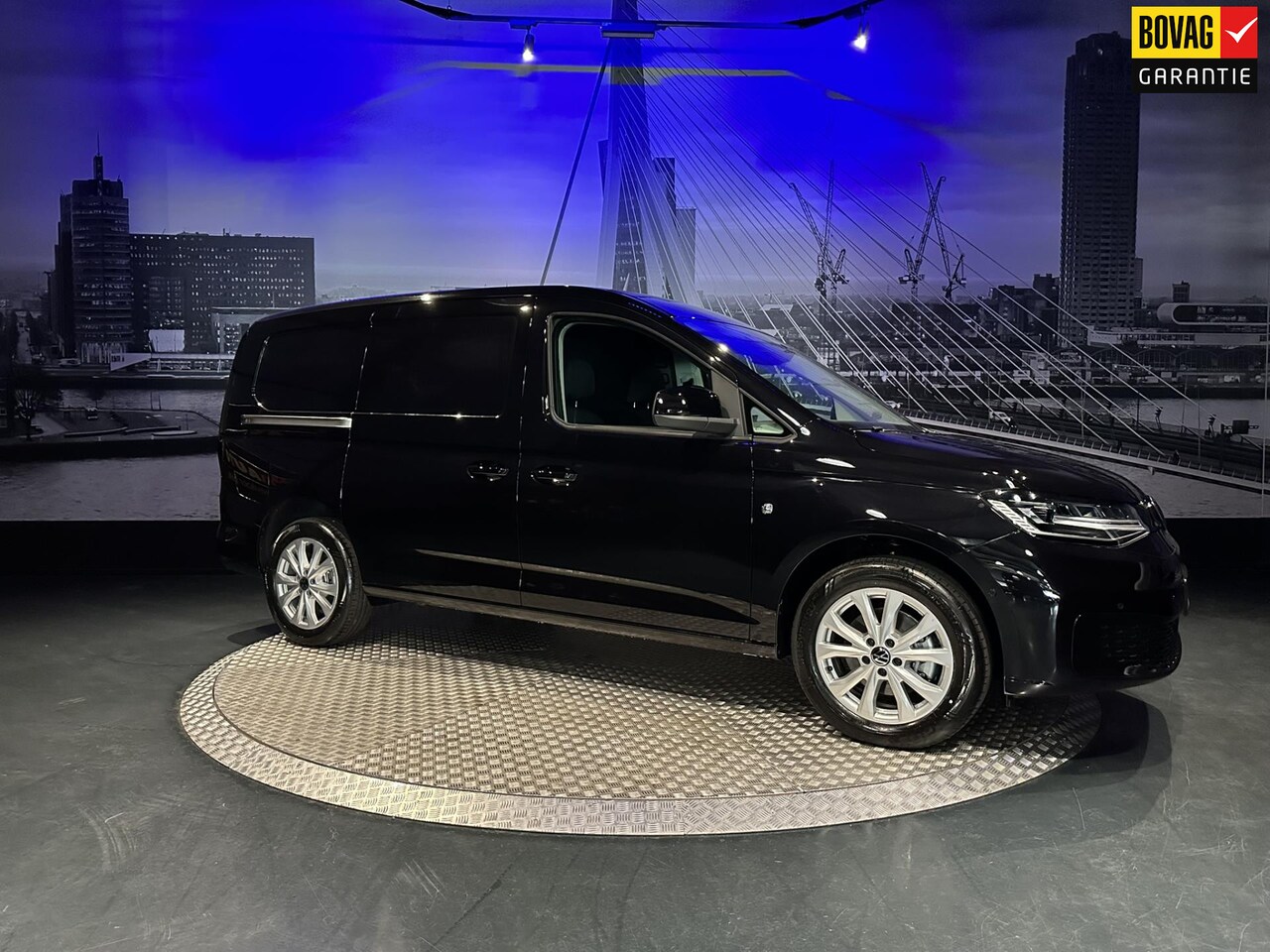 Volkswagen Caddy Cargo Maxi - 2.0 TDI Style *LED*2x Schuifdeur*Comfortstoelen*Acc*Camera*PDC* - AutoWereld.nl