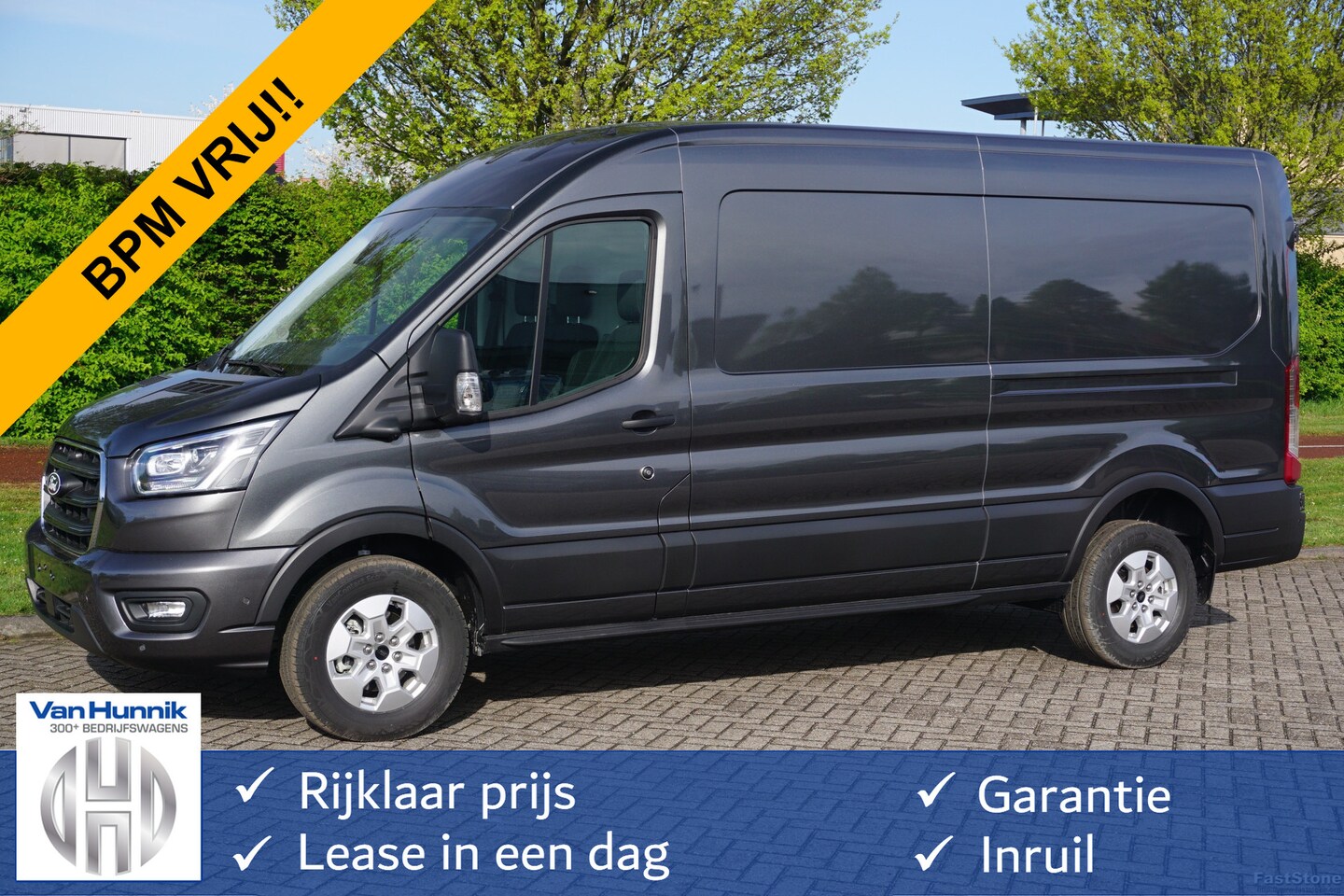 Ford Transit - 350L L3H2 Limited AUT-8 165PK BPM VRIJ Navi, Adap. Cruise, 360° Cam, Trekhaak, Xenon!! NR. - AutoWereld.nl