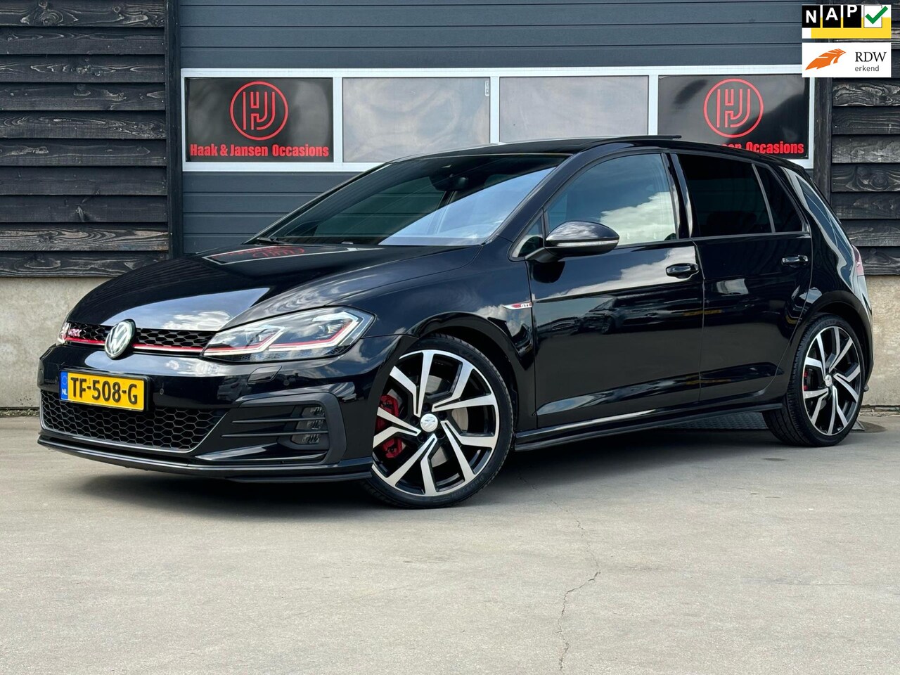 Volkswagen Golf - 2.0 TSI GTI Performance ACC Digital Lane - AutoWereld.nl