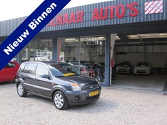 Ford Fusion - 1.4-16V Futura AUTOMAAT zeer mooi en goed onderhouden auto met trekhaak