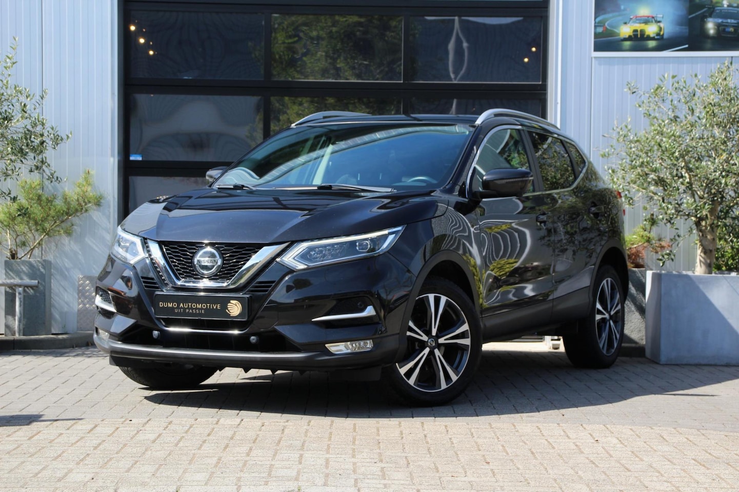 Nissan Qashqai - 1.2 N-Connecta LED - PANORAMADAK - 360 CAMERA - NAVIGATIE - CRUISE - KEYLESS - AutoWereld.nl