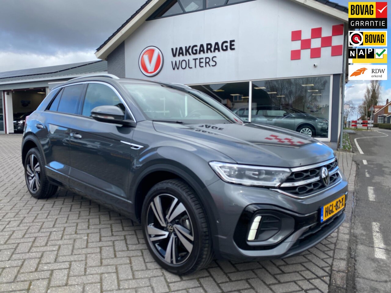 Volkswagen T-Roc - R-line 1.5 TSI R-Line Business/Apple Carplay/ RIJKLAARPRIJS - AutoWereld.nl