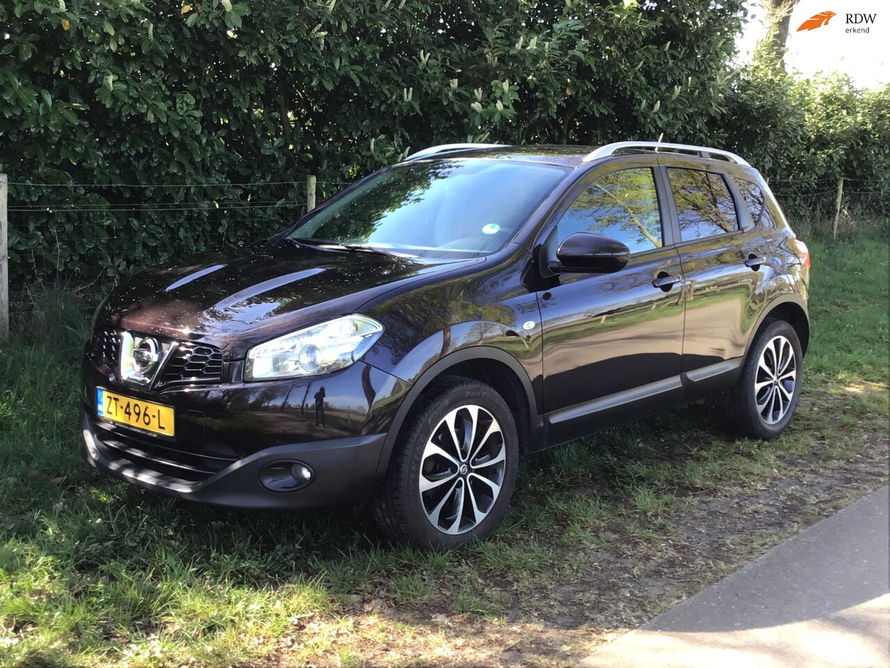 Nissan Qashqai - 1.6 Connect Edition Panorama/trekhaak/cruise/climate - AutoWereld.nl