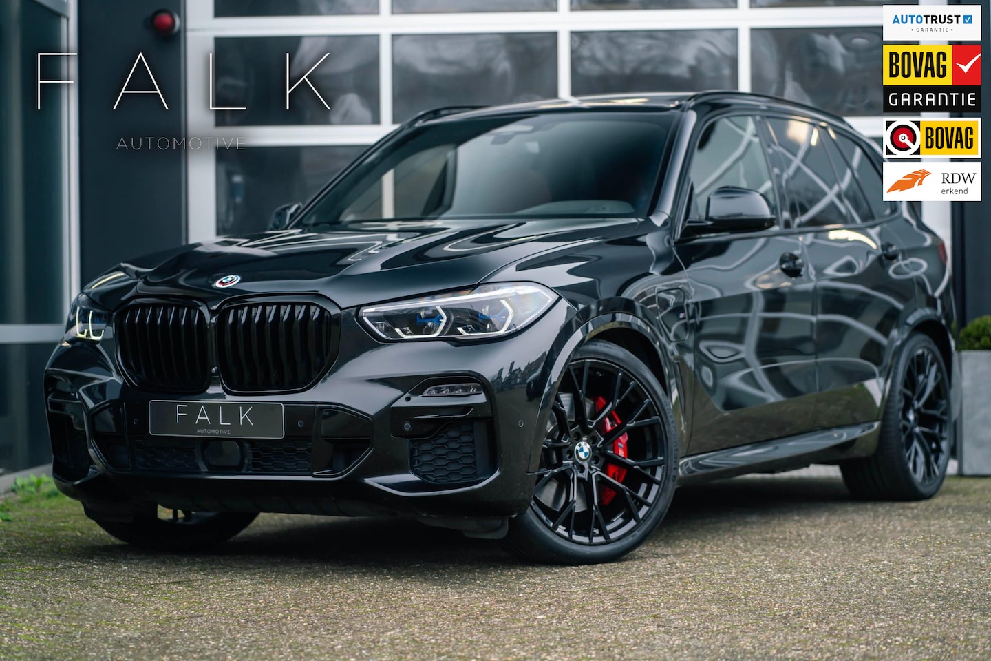 BMW X5 - XDrive45e M SPORT Individual Skylounge Laser 360c Parfum Pano Softclose Massage - AutoWereld.nl