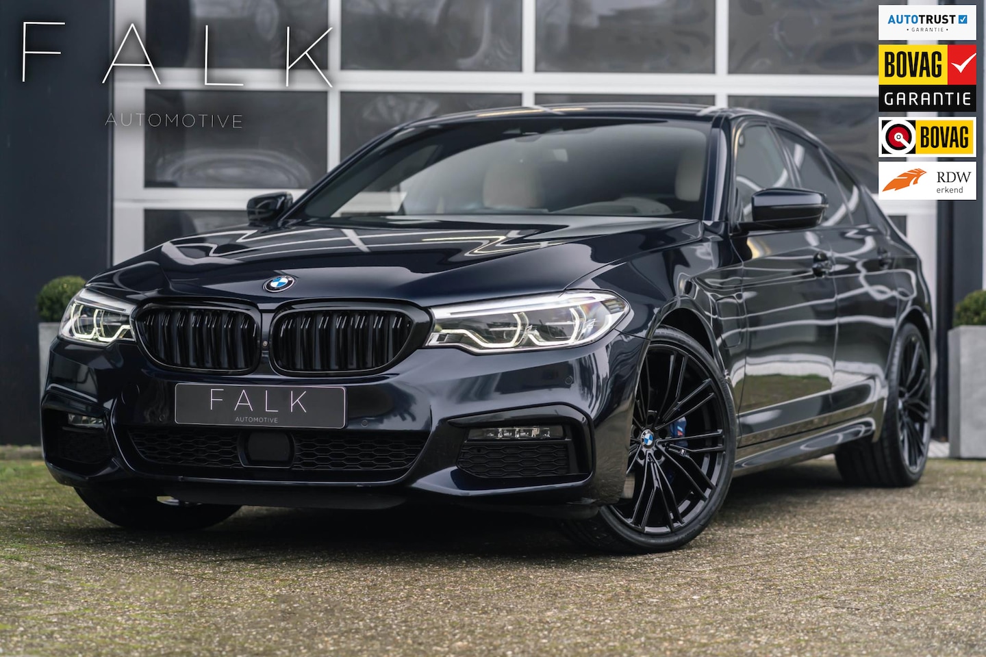 BMW 5-serie - 530e M SPORT i Performance HUD ACC 360c Lane assist - AutoWereld.nl
