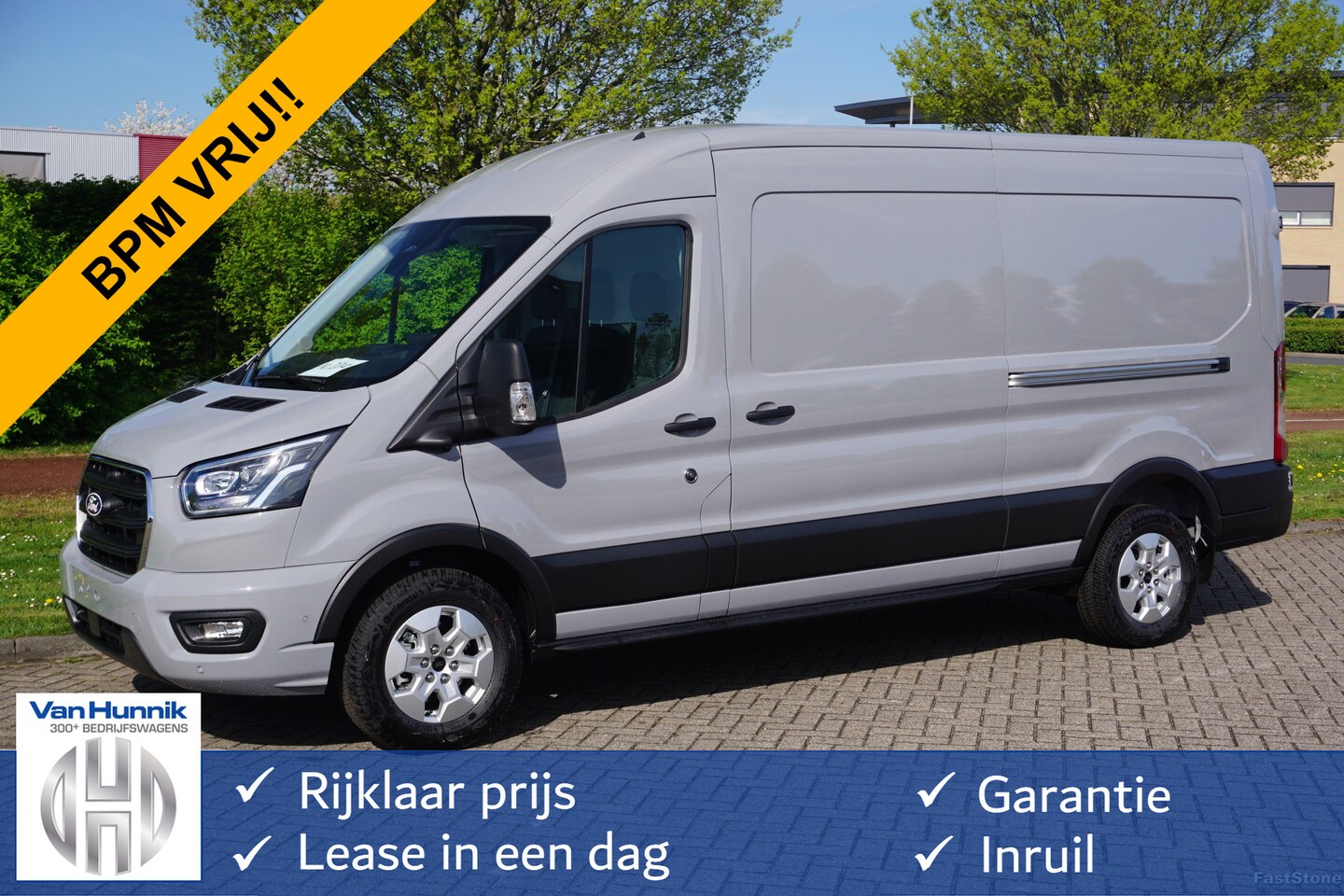 Ford Transit - 350L L3H2 Limited AUT-8 165PK BPM VRIJ Navi, Adap. Cruise, 360° Cam, Trekhaak, 2x Schuifde - AutoWereld.nl