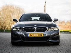 BMW 3-serie Touring - 320d 191PK Aut M-Sport Panoramadak Leder HUD Origineel NL