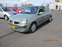 Renault Clio - Clio 1.4-16V Privilège-AUTOMAAT-AIRCO
