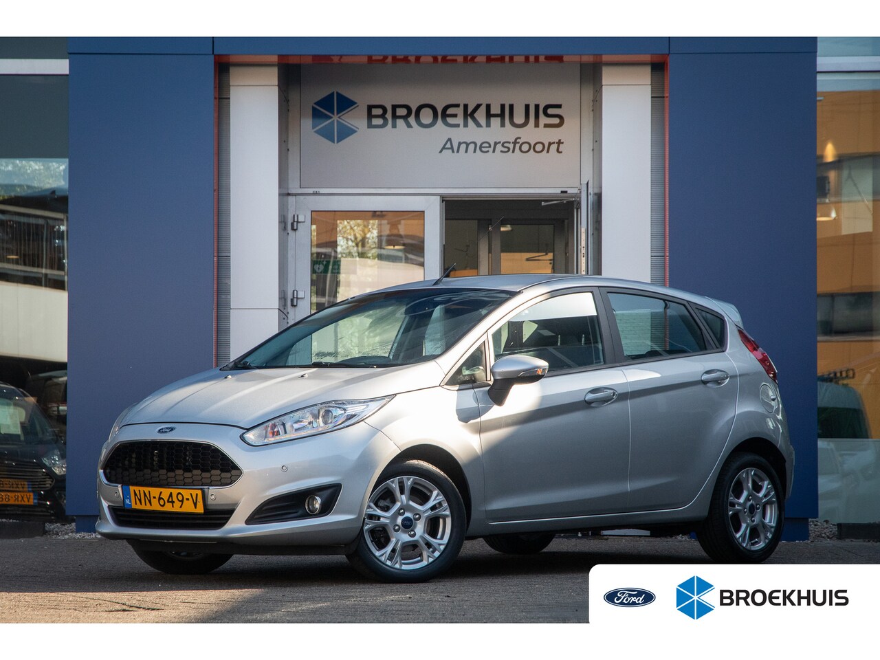 Ford Fiesta - 1.0 Style Ultimate | Airco | Hoofd airbag(s) voor | Lichtmetalen velgen 15" - AutoWereld.nl