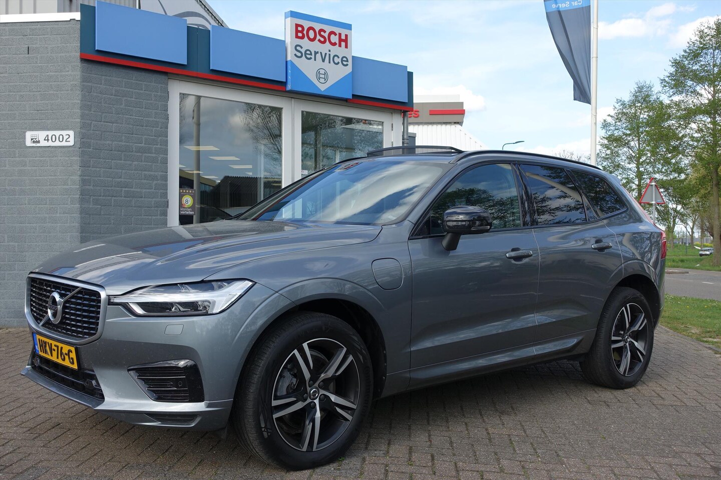 Volvo XC60 - T8 Twin Engine 390pk Geartronic AWD R-Design | PANORAMA DAK | TREKHAAK | PILOT ASSIST | HA - AutoWereld.nl