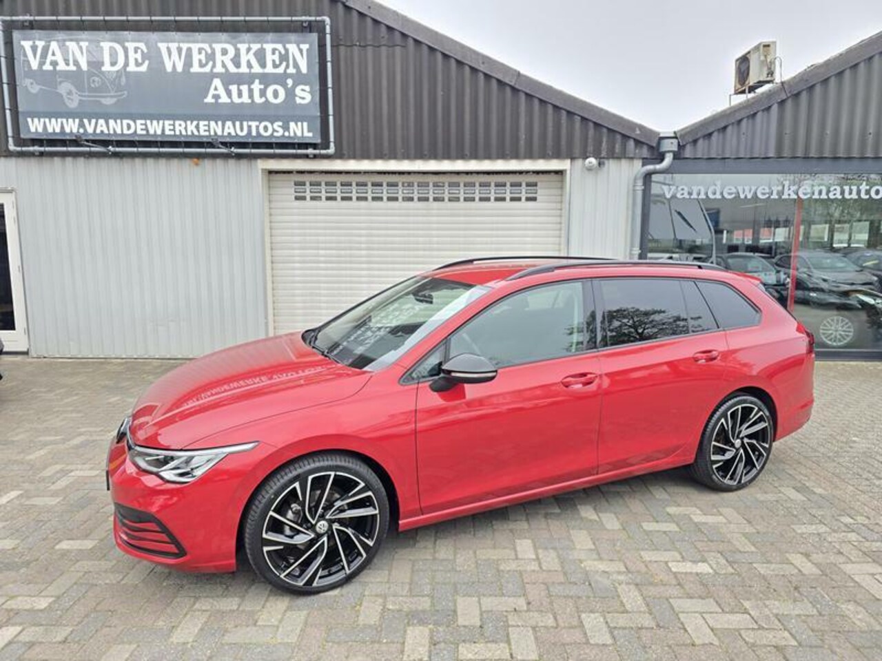 Volkswagen Golf Variant - 1.0 eTSI Life Black Style AUTOMAAT Clima|Navi|Virtual|19inch|LED|Nap!! - AutoWereld.nl