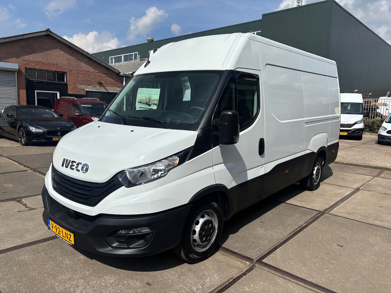 Iveco Daily - 35S16V 2.3 352 H2 NIEUW! L2H2
