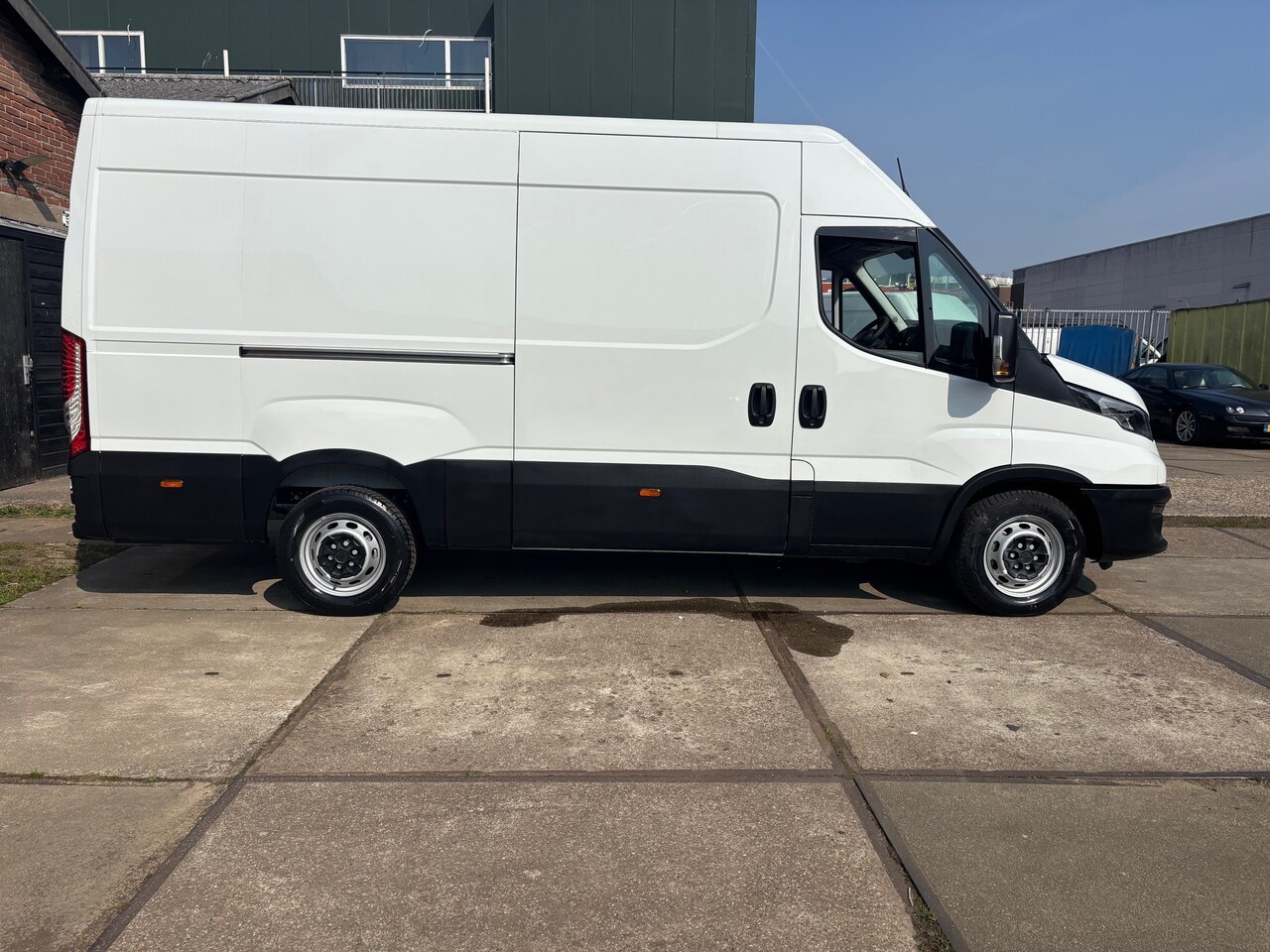 Iveco Daily - 35S16V 2.3 352 H2 NIEUW! L2H2