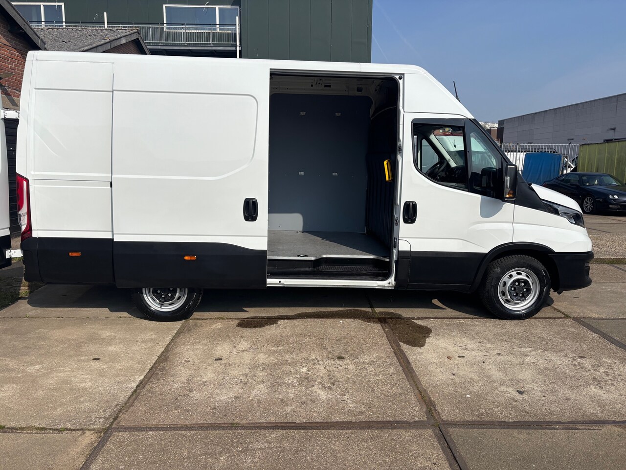 Iveco Daily - 35S16V 2.3 352 H2 NIEUW! L2H2