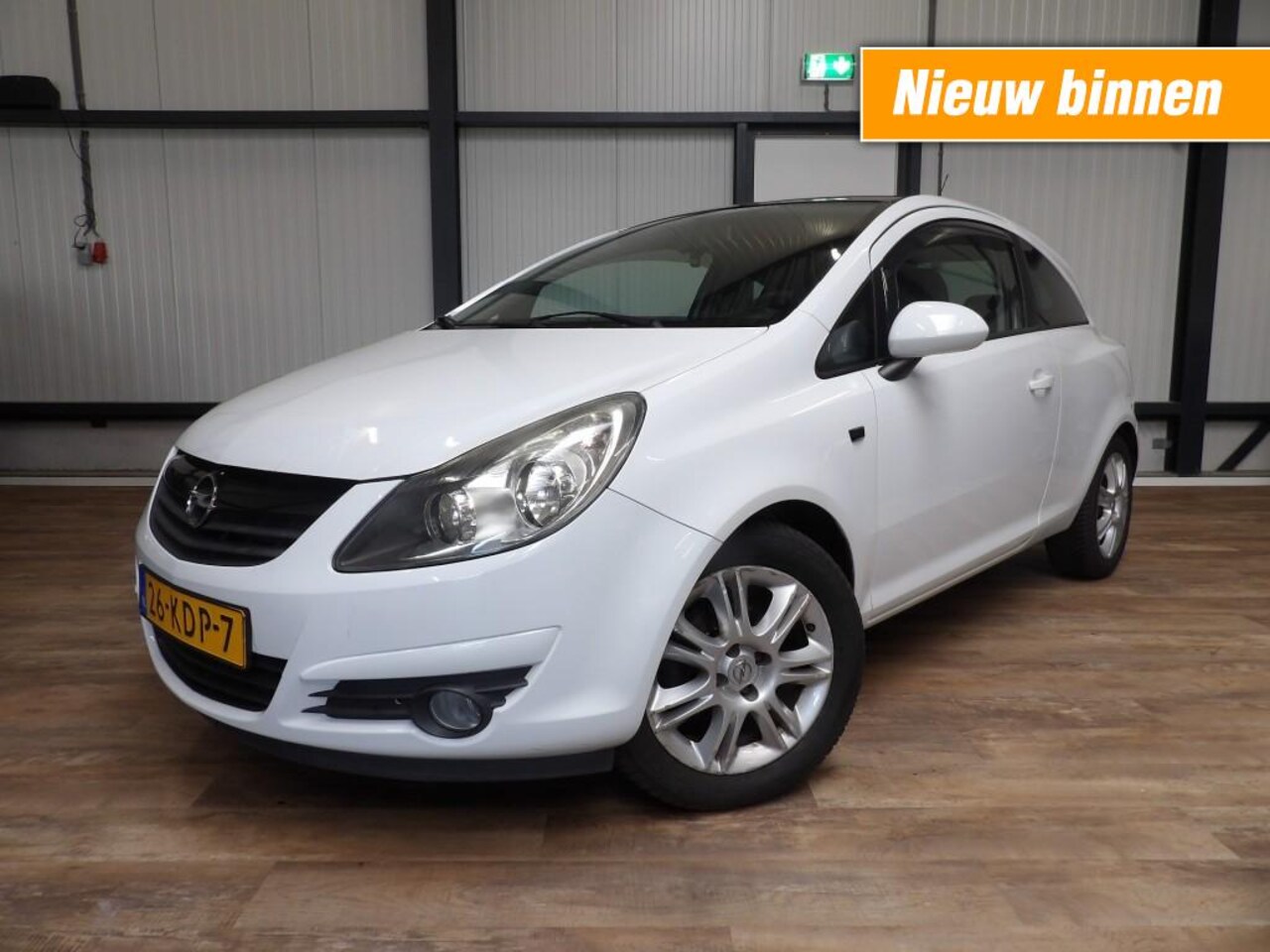 Opel Corsa - 1.4 5drs sport - airco - nette staat! - AutoWereld.nl