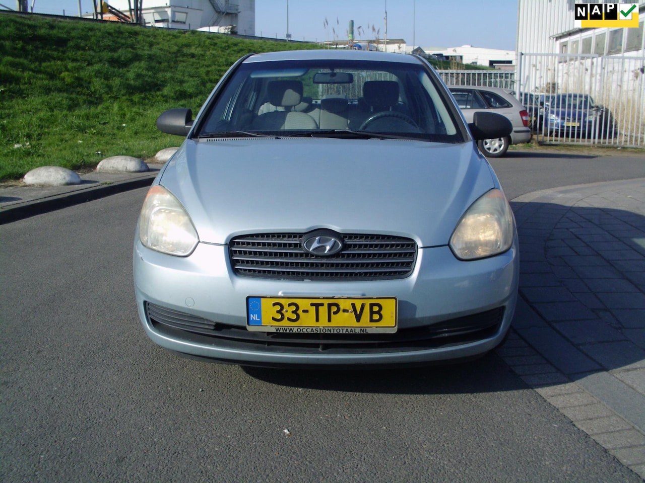 Hyundai Accent - 1.4i Dynamic 1.4i Dynamic - AutoWereld.nl