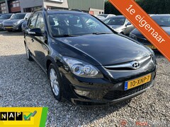 Hyundai i30 CW - 1.6i i-Motion Business, Airco, Trekhaak, P.sensor