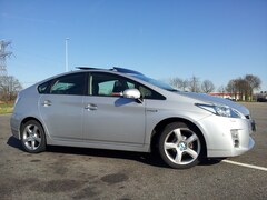 Toyota Prius - 1.8  Executive Business Solar roof, leer, hud, adaptive cruise