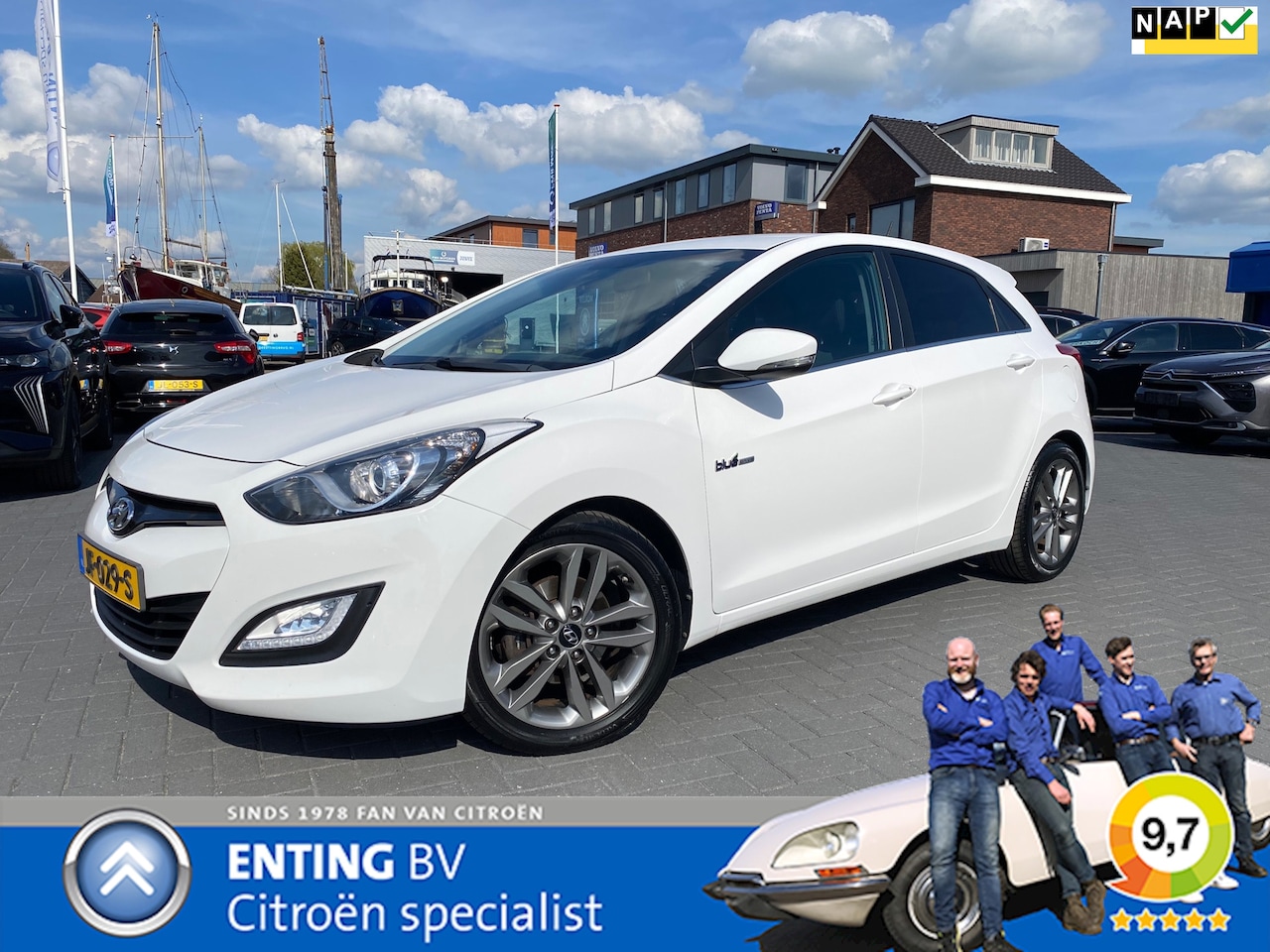 Hyundai i30 - 1.6 GDI i-Motion Plus NAVI CAMERA ECC - AutoWereld.nl