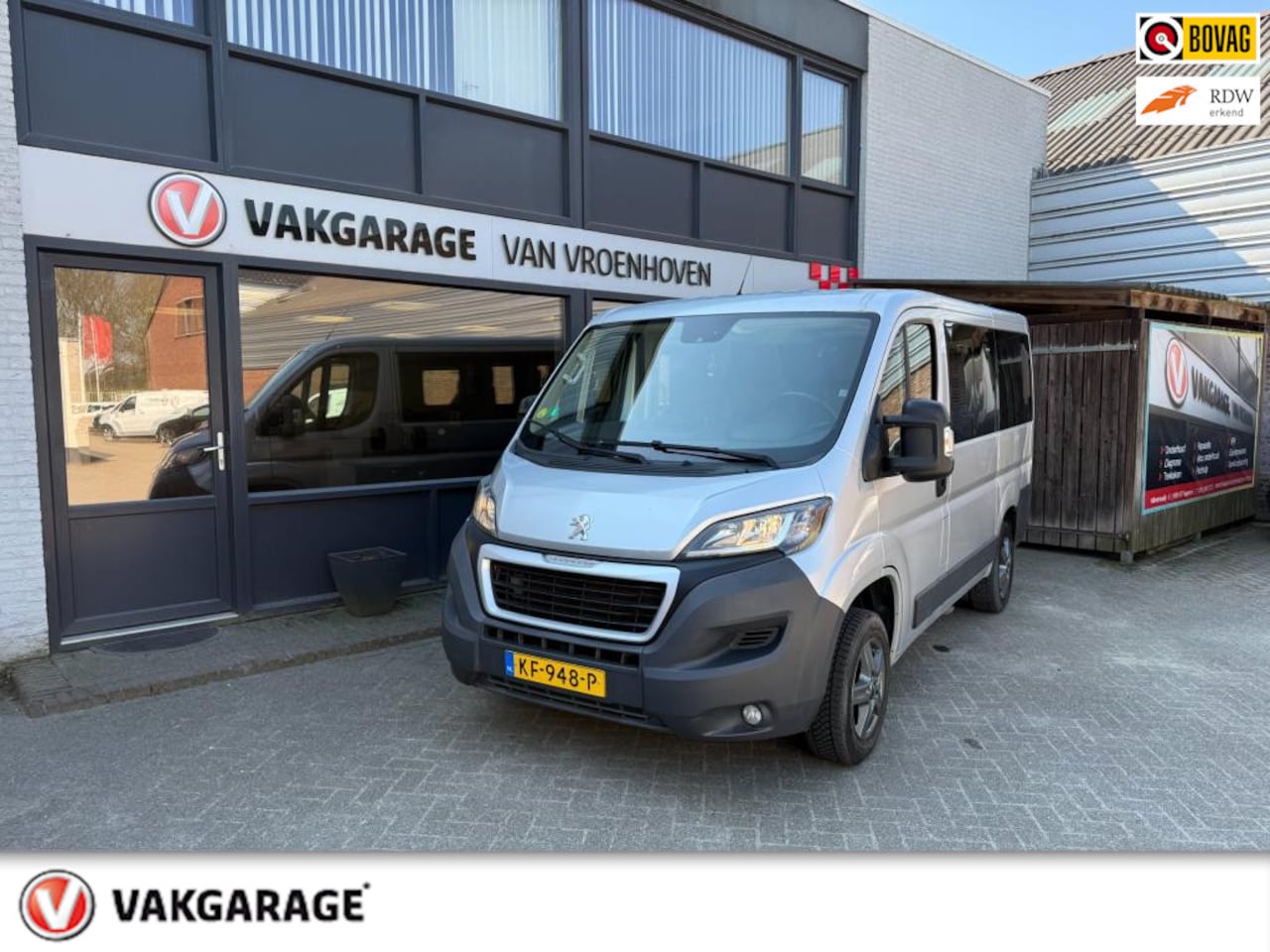 Peugeot Boxer - 330 2.0 BlueHDI L1H1 Premium 330 2.0 BlueHDI L1H1 Premium S&S - AutoWereld.nl