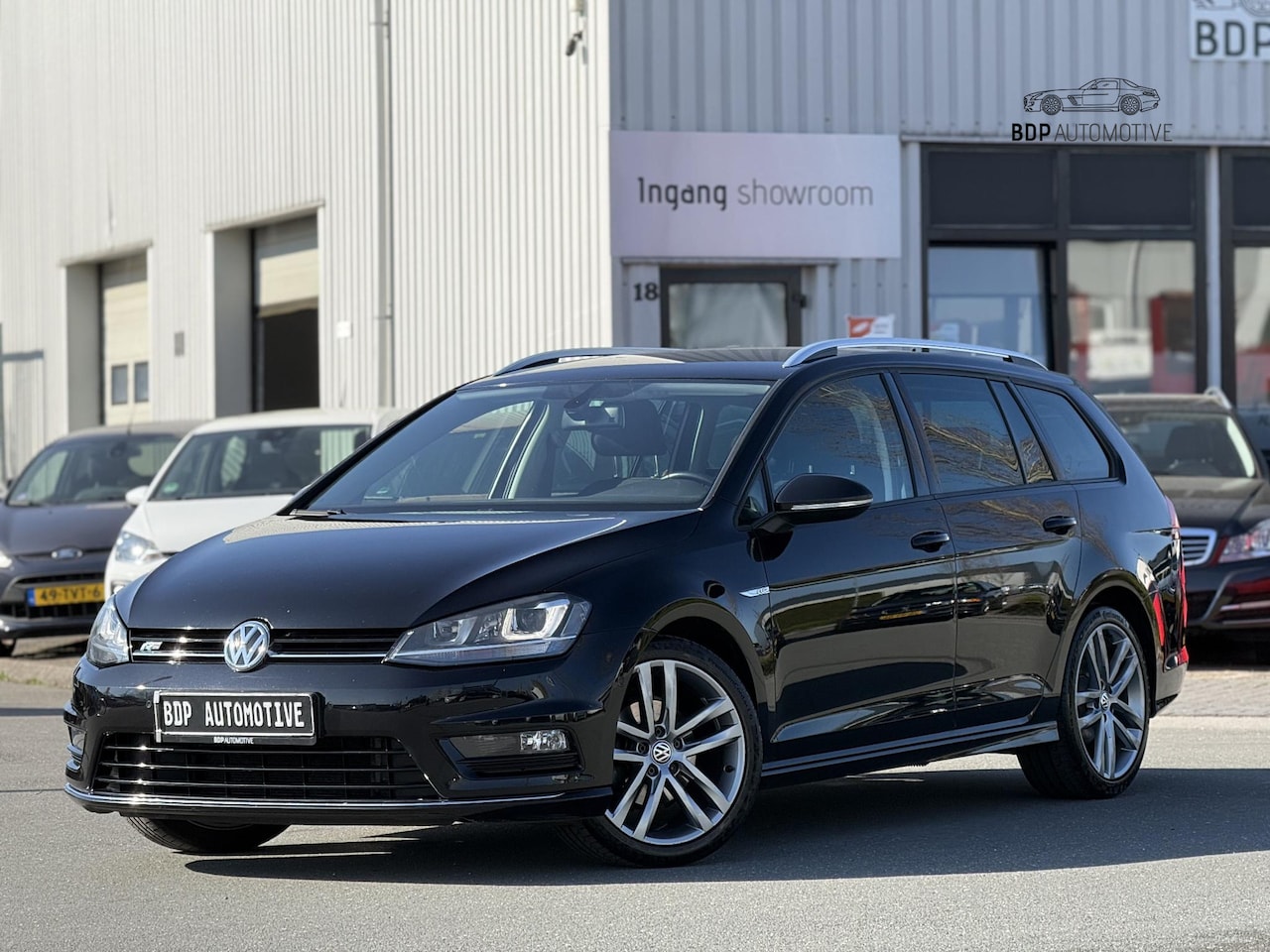 Volkswagen Golf Variant - 1.4 TSI Business Edition R R-Line/AUTOMAAT/CRUISE/LED/LM VELGEN/NAVI - AutoWereld.nl