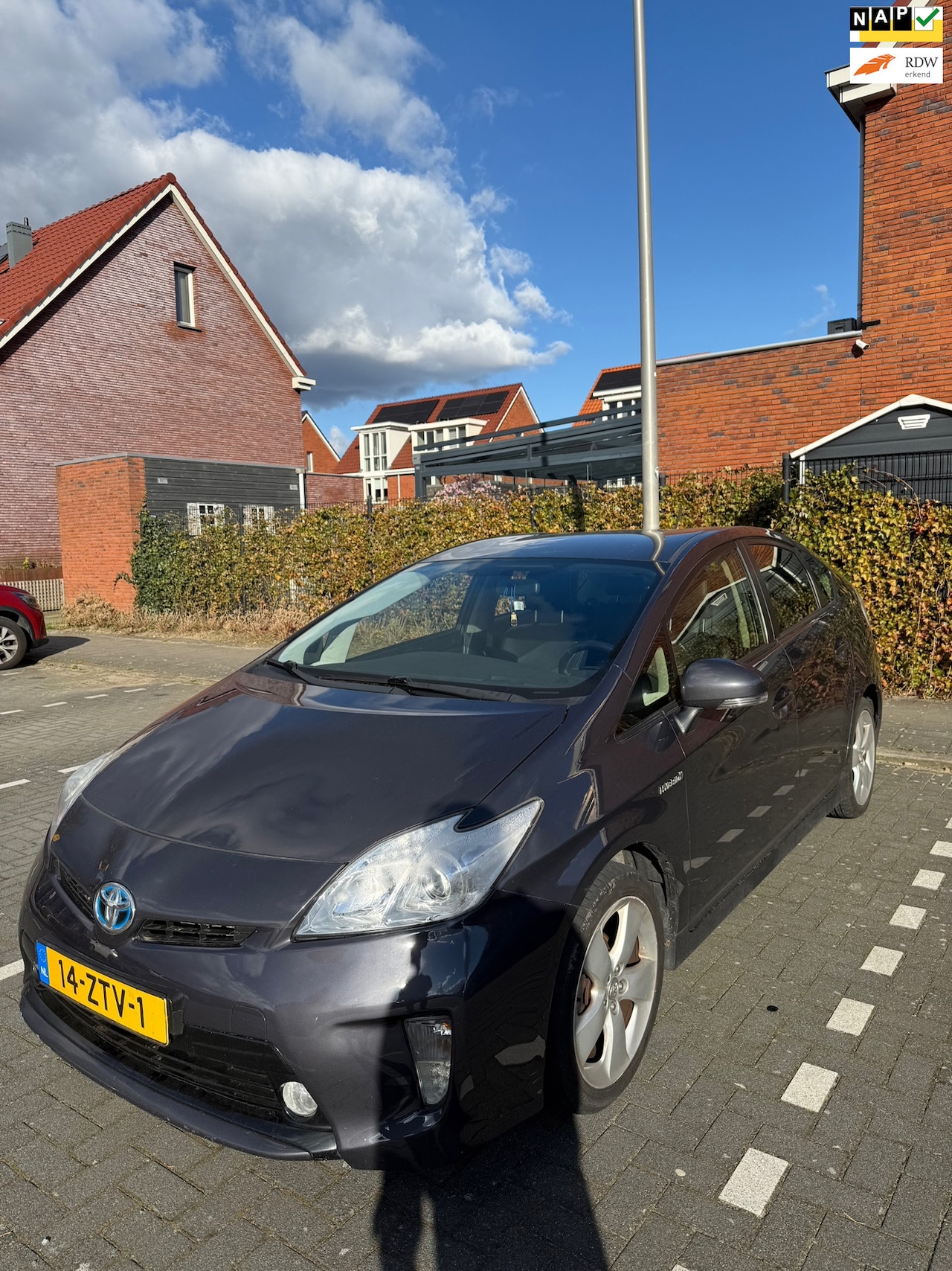 Toyota Prius - 1.8 Business Full Hybrid - AutoWereld.nl