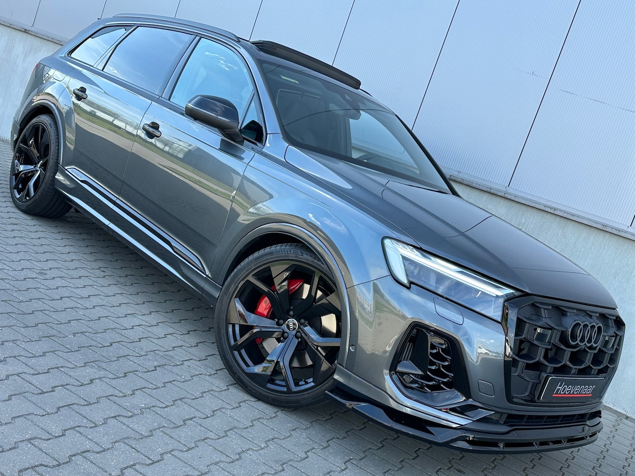 Audi Q7 - 60 TFSI e S-line 490Pk Carbon Competition 22Inch Rs-intr - AutoWereld.nl