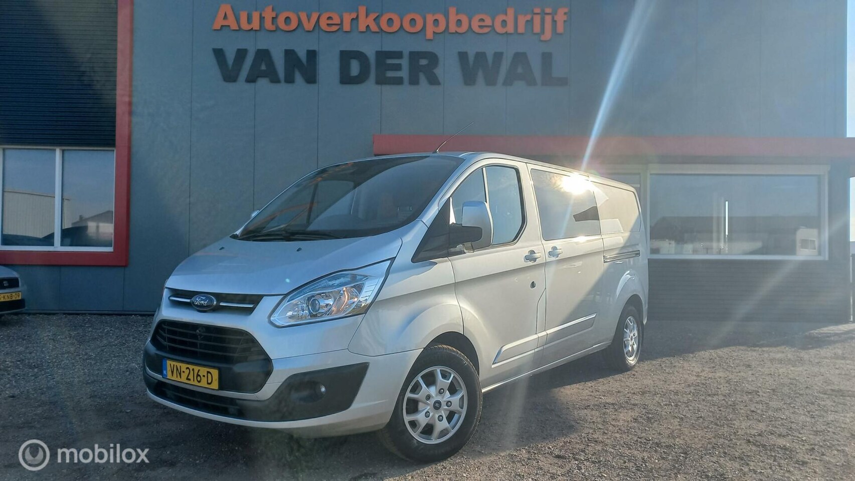 Ford Transit Custom - 330 2.2 TDCI L2H1 Limited DC 330 2.2 TDCI L2H1 Limited DC/MARGE - AutoWereld.nl