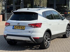 Seat Arona - 1.0 TSI Xcellence Business Intense Automaat/Camera/Cruise/Stoelverwarming/Beats