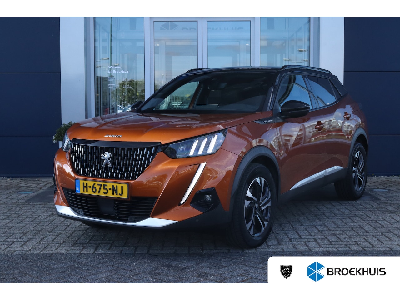 Peugeot 2008 - 1.2 Turbo GT-Line | Cruise Control | Camera | Navi | PDC | Carplay | Climate - AutoWereld.nl