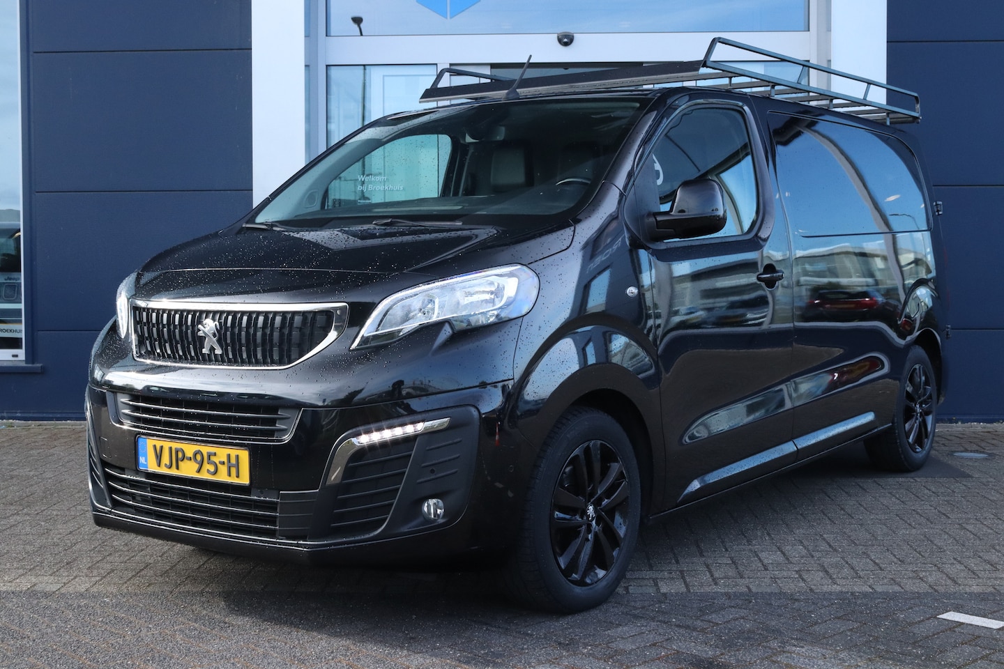 Peugeot Expert - 2.0 BlueHDI 120 Standard Premium | Cruise Control | Trekhaak | Imperiaal | Navi | Carplay - AutoWereld.nl