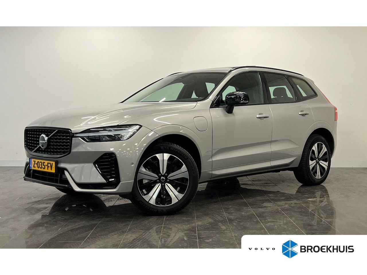 Volvo XC60 - T6 Plug-in hybrid AWD Plus Dark | Apple Carplay/Android Auto|telefoonintegratie premium | - AutoWereld.nl