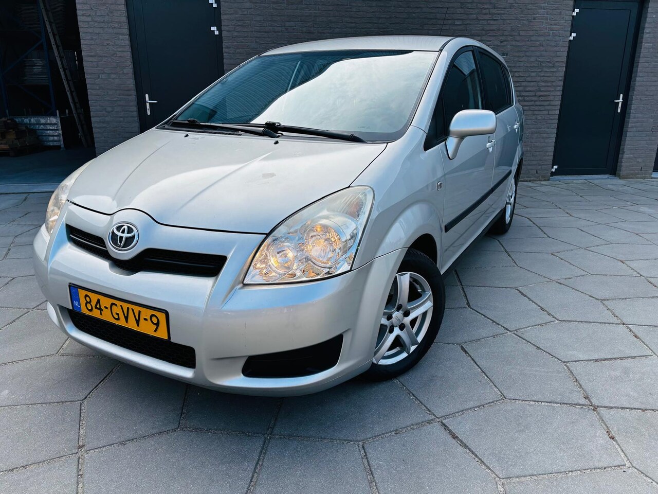 Toyota Verso - 1.6 VVT-i Terra|zeer ruime ,hoge instap en meest betrouwbare TOYOTA - AutoWereld.nl