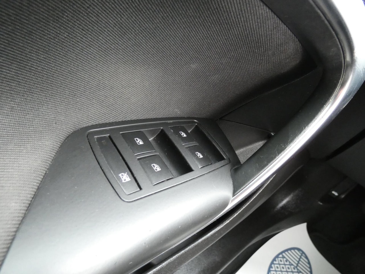 Opel Insignia - 1.4 T EcoFLEX Bi-Fuel Edition EXPORT//NAP//AIRCO//CRUISE//NAVI//TREKHAAK//CV+AB