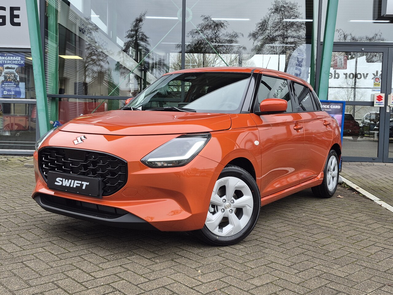 Suzuki Swift - 1.2 Select Smart Hybrid | Achteruitrijcamera | Navigate | Carplay Draadloos | Cruise Contr - AutoWereld.nl