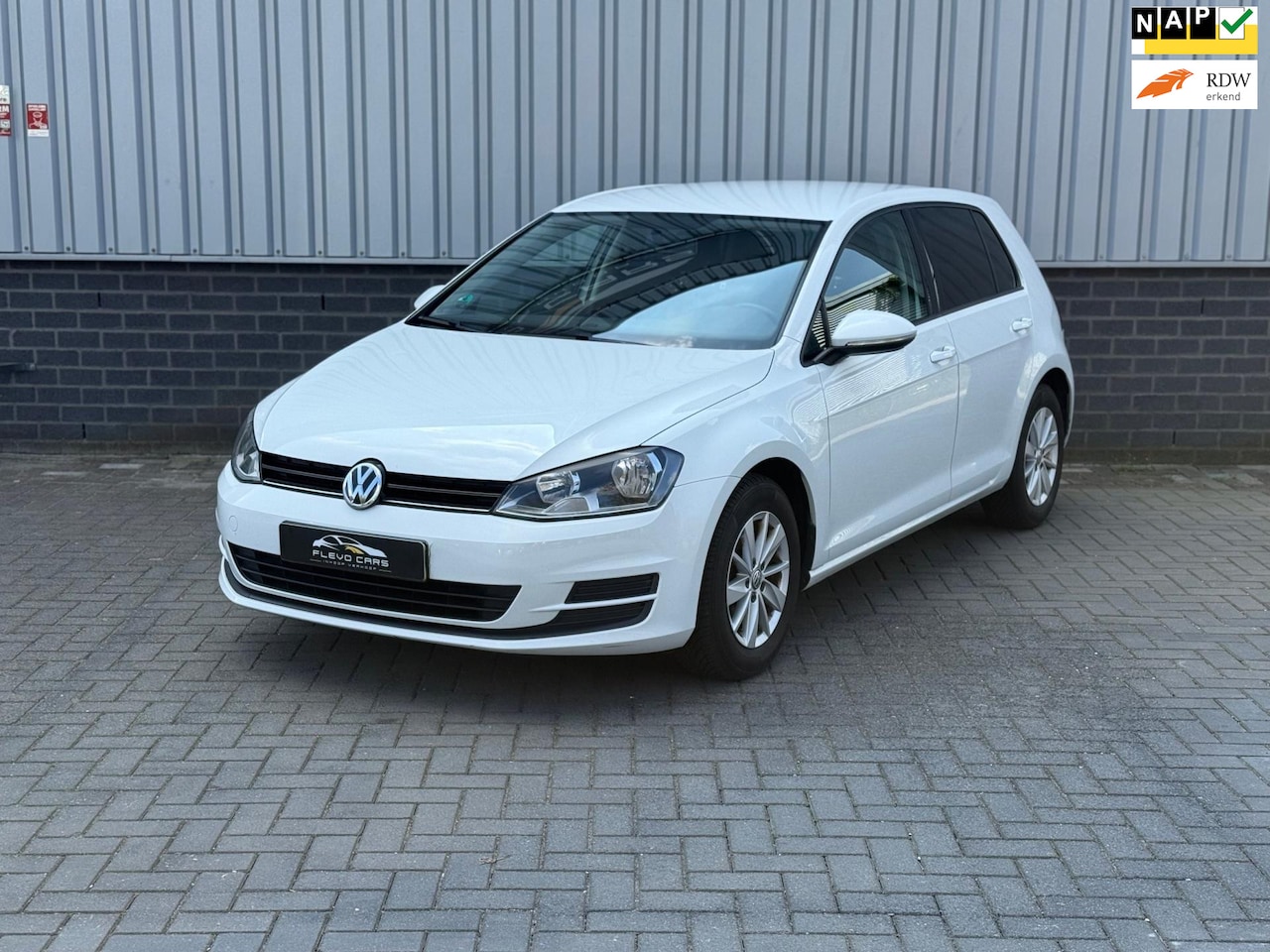 Volkswagen Golf - 1.2 TSI Trendline 1.2 TSI Trendline - AutoWereld.nl