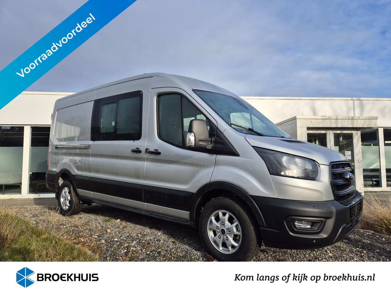 Ford Transit - 330 2.0 130 pk TDCI L3H2 Dubbel Cabine Trend |BPM VRIJ * | Driver assistance pack premium - AutoWereld.nl