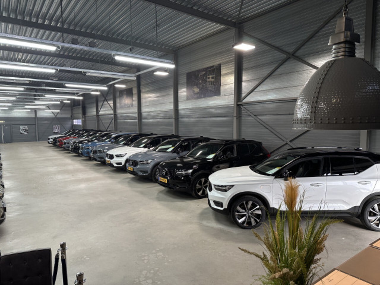 Volvo XC40 - 1.5 T5 Recharge R-Design 1.5 T5 Recharge R-Design - AutoWereld.nl