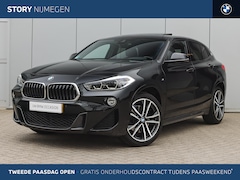 BMW X2 - sDrive20i M Sport Automaat / Panoramadak / Sportstoelen / Achteruitrijcamera / LED / Comfo