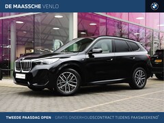 BMW X1 - sDrive20i High Executive M Sport Automaat / Panoramadak / Trekhaak / Adaptief M Onderstel