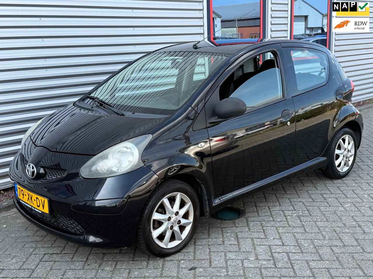 Toyota Aygo - 1.0-12V Airco 5Deurs APK 15-4-2026 - AutoWereld.nl