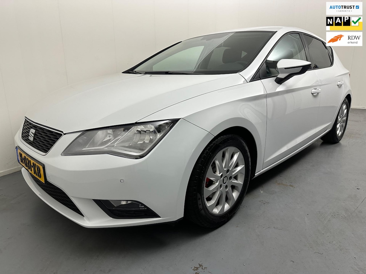 Seat Leon - 1.2 TSI Style | Clima | Pdc | Lmv | Navi | Dealer onderhouden - AutoWereld.nl