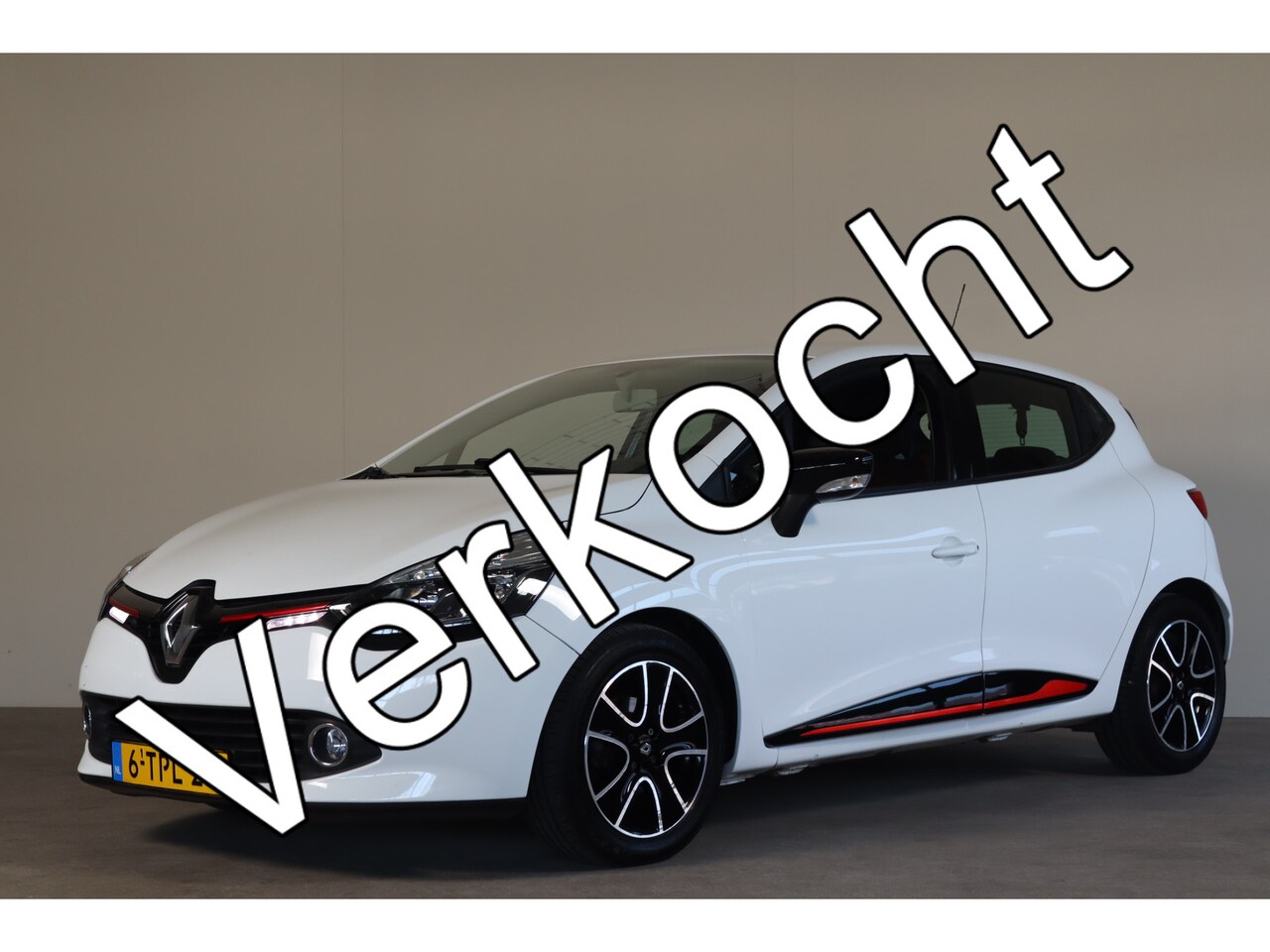 Renault Clio - 0.9 TCe NL-Auto!!! Cruise I AC I LM.Velgen - AutoWereld.nl