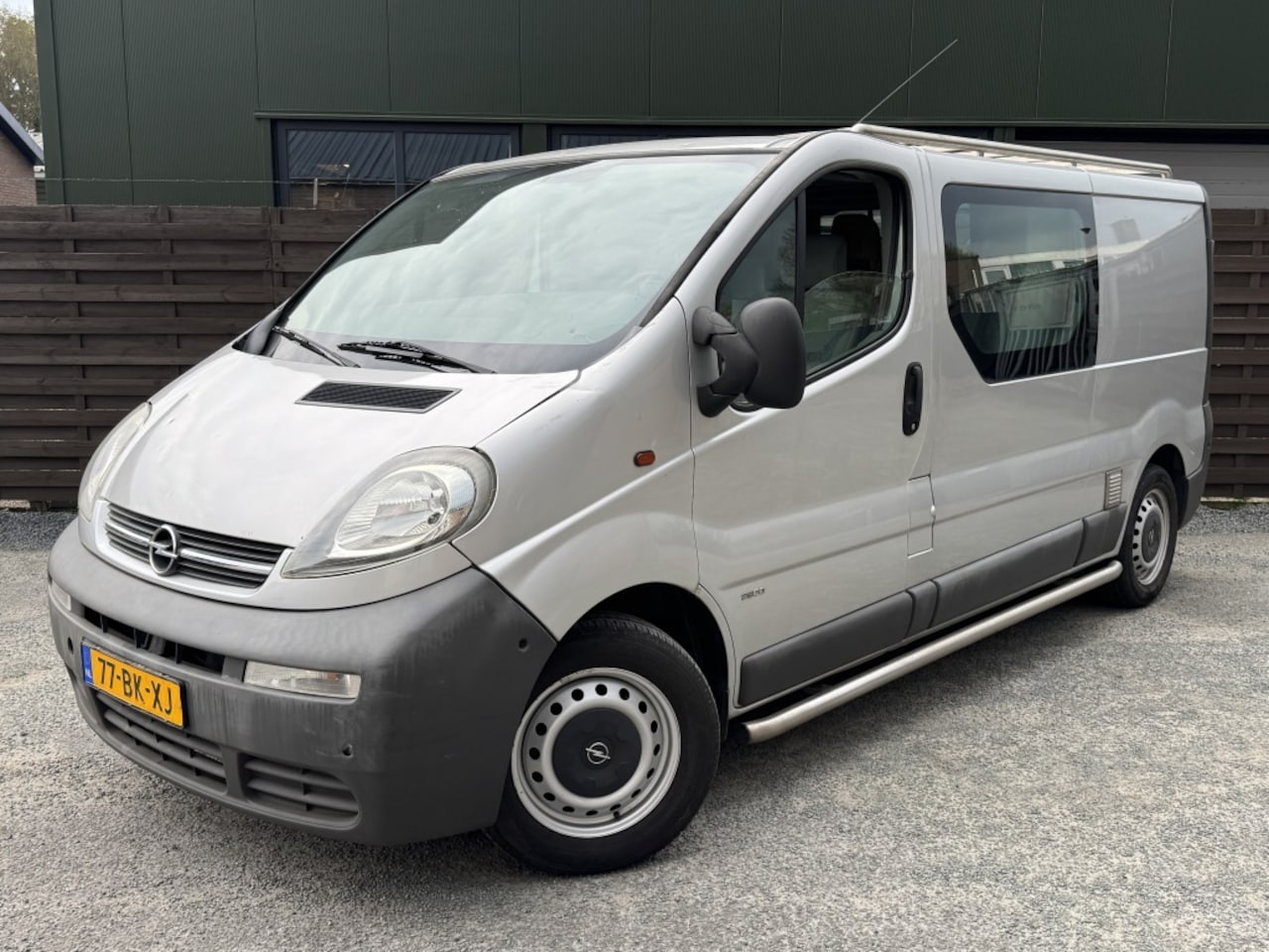 Opel Vivaro - 2.0i L2 DC / BENZINE / 6-PERS / NL - AutoWereld.nl