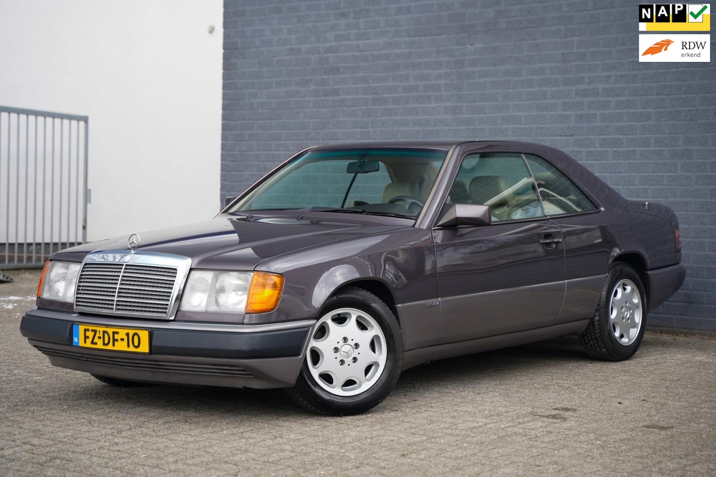 Mercedes-Benz 200-500 (W124) - 320 CE 320 CE, Automaat, Origineel NL! - AutoWereld.nl