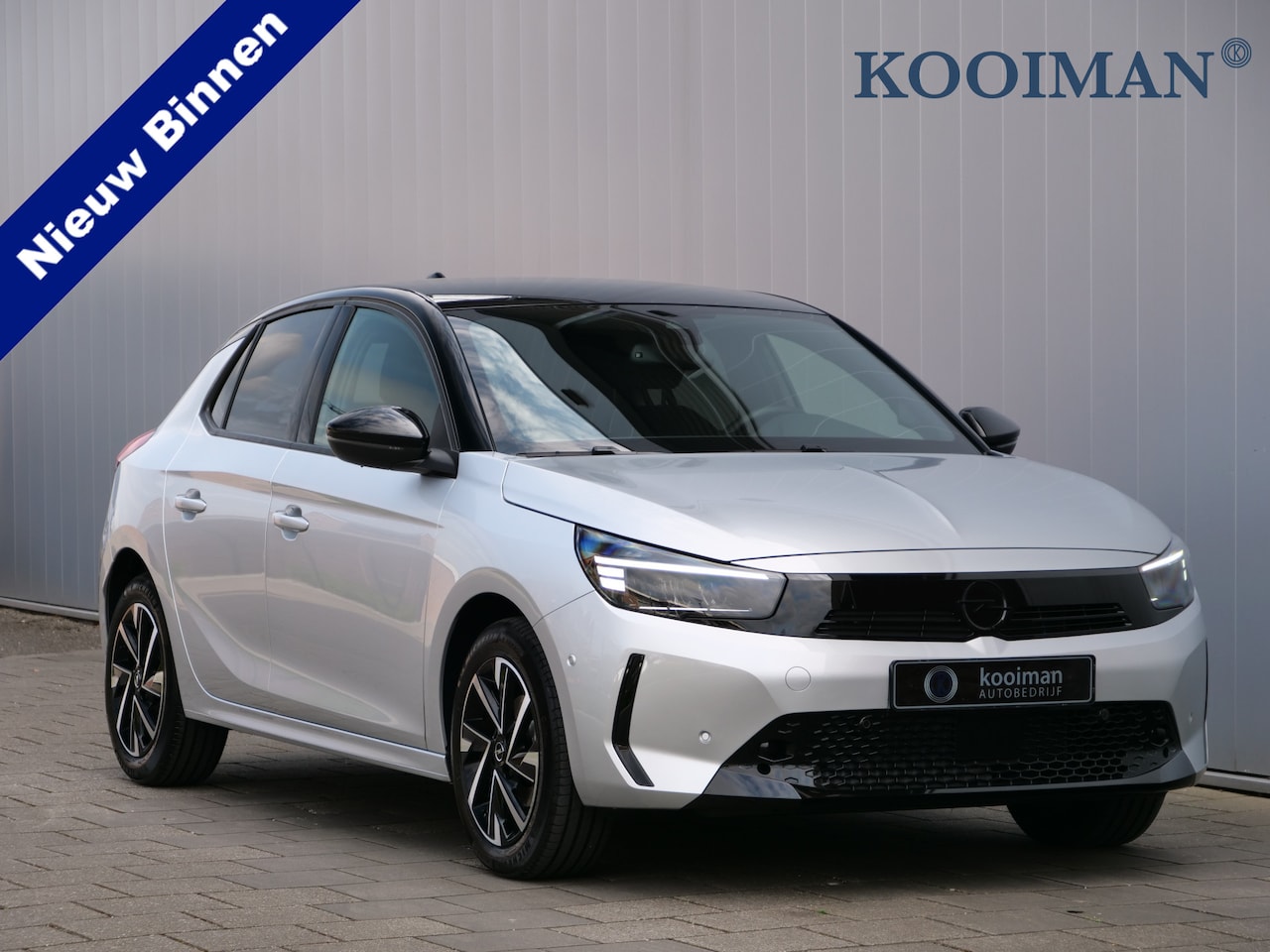 Opel Corsa - 1.2 75pk GS-Line Navigatie / Camera / LED-koplampen / Winterpakket - AutoWereld.nl