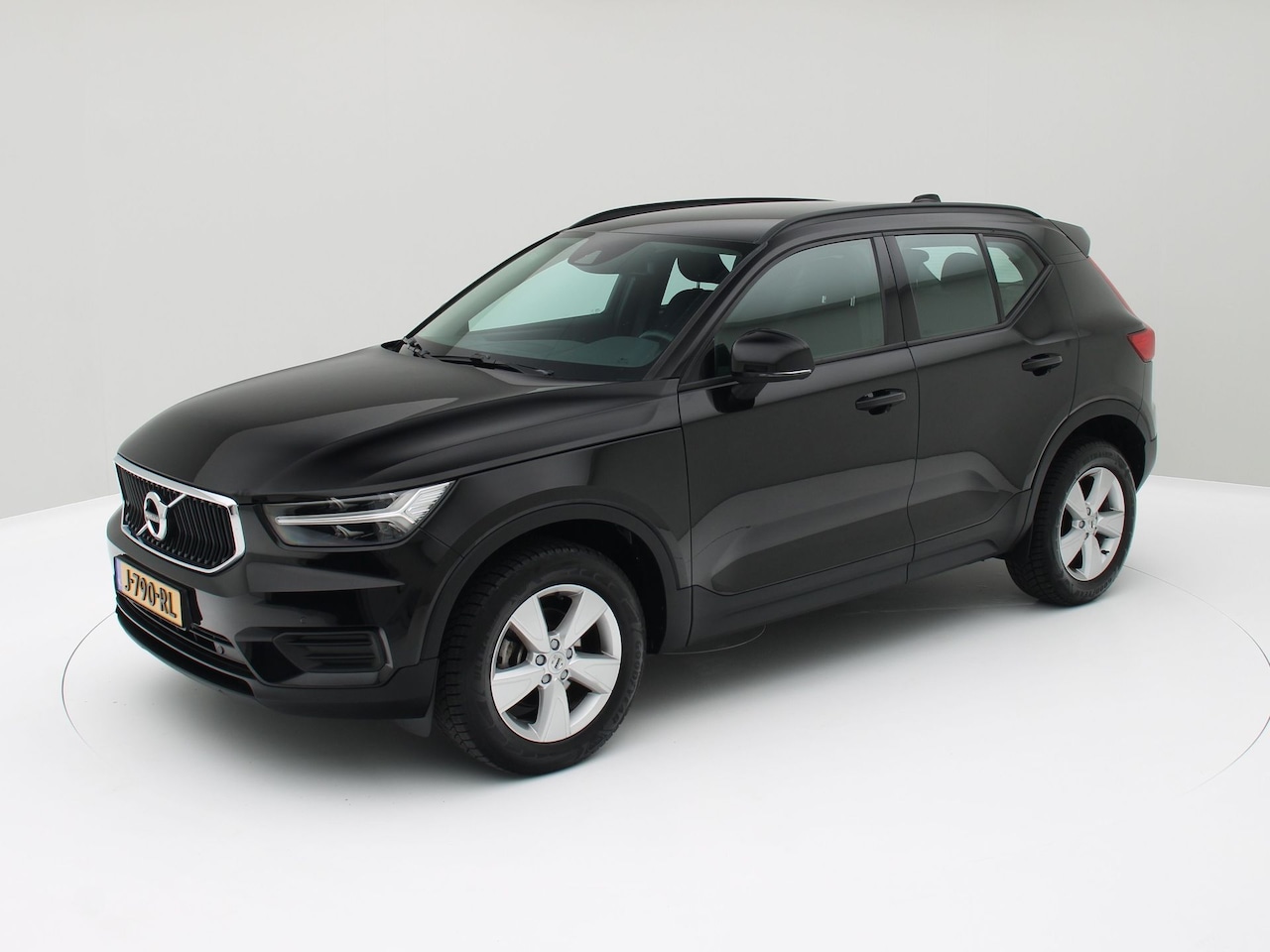 Volvo XC40 - 1.5 T2 Momentum Core NAVI./Trekh. - AutoWereld.nl
