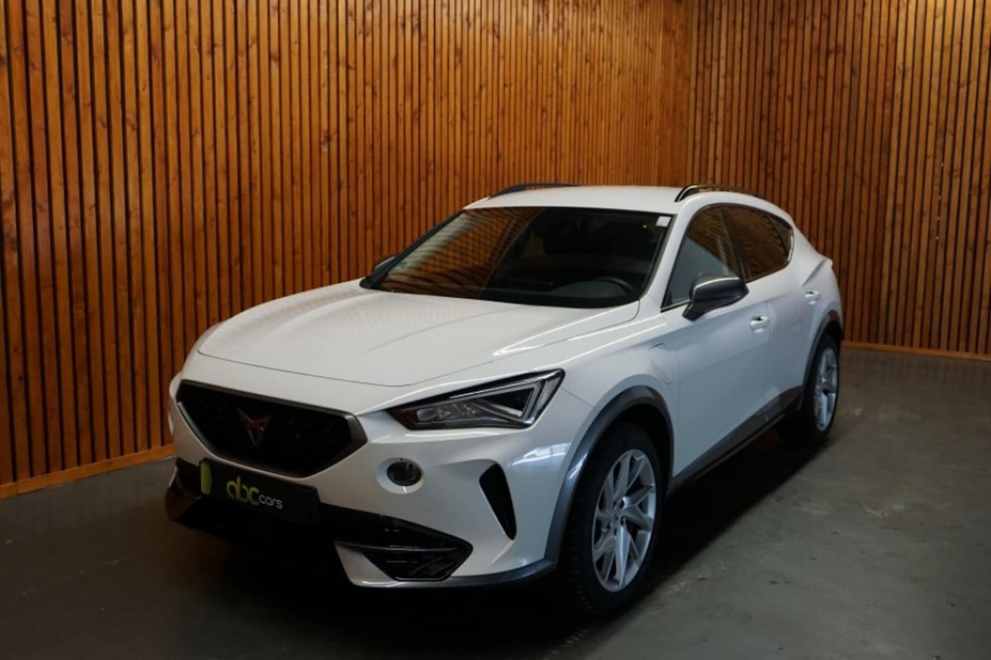 CUPRA Formentor - 1.4 e-HYBRID BUSINESS AUTOMAAT - AutoWereld.nl
